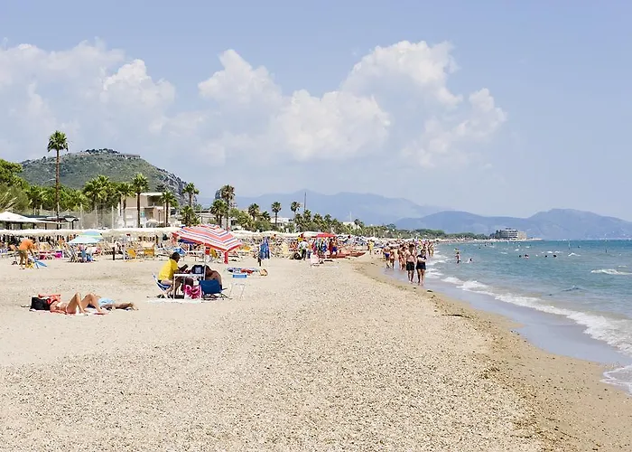 波塞顿酒店 酒店 泰拉奇纳