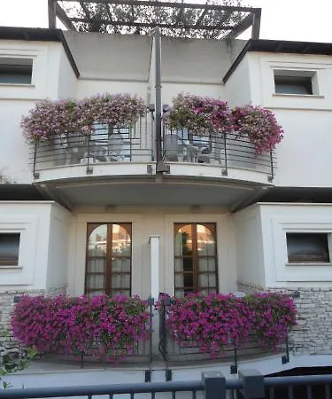 Poseidon Hotel 3*