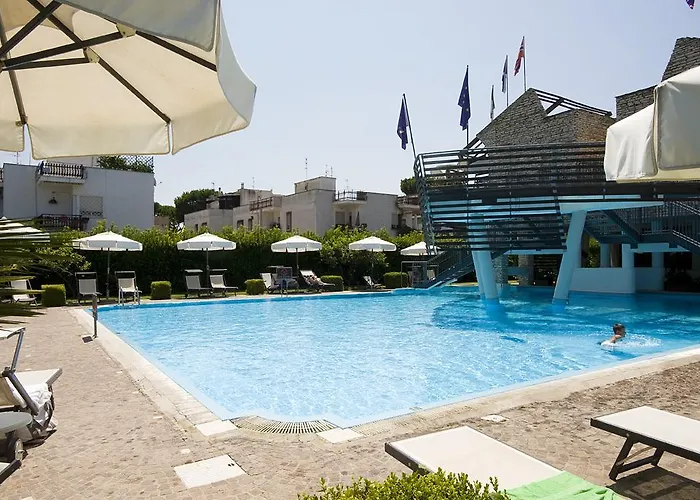 Poseidon Отель 3*