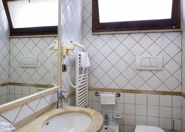 Poseidon Отель 3*